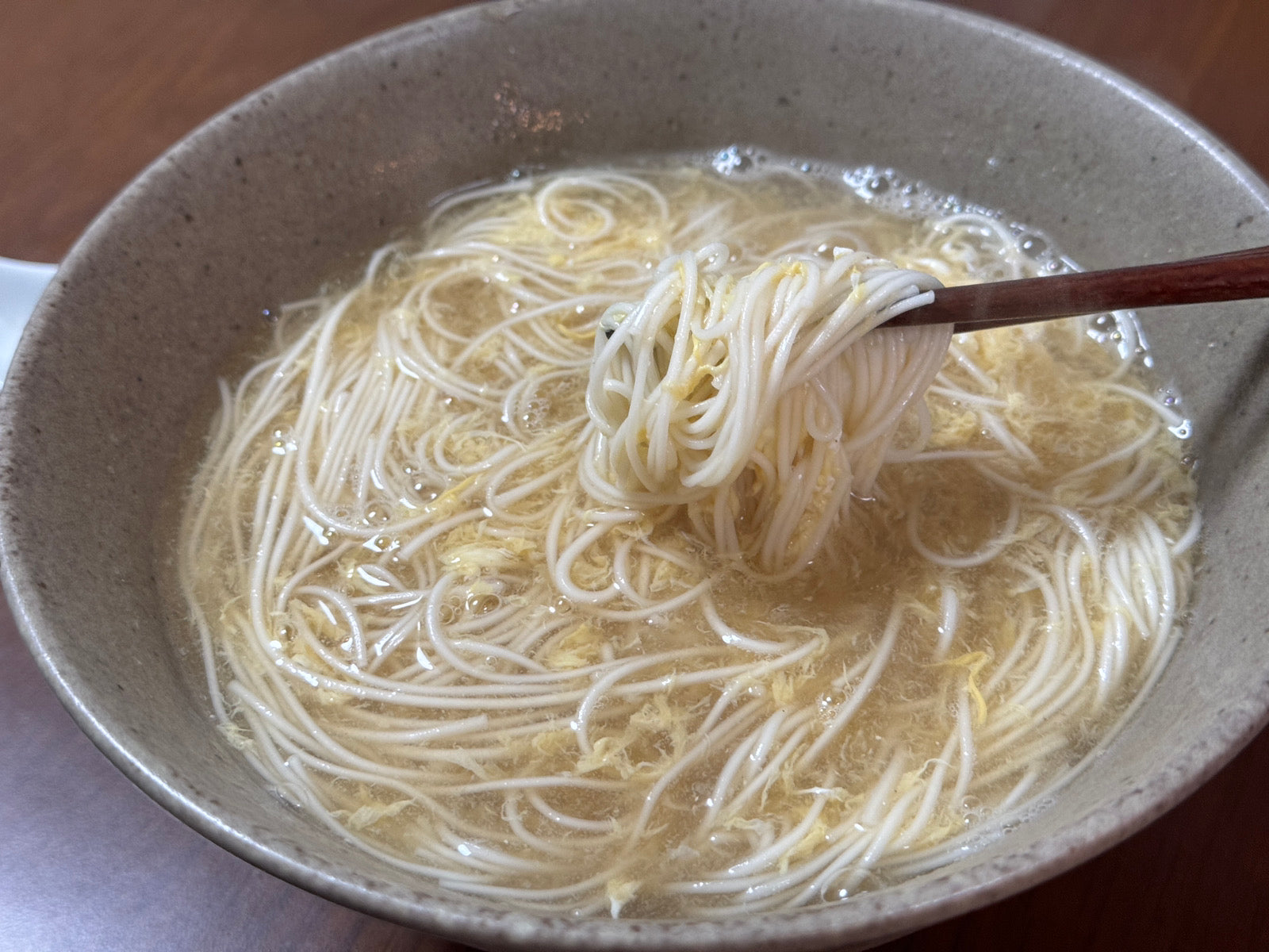 深夜の空腹に、こっそり作る煮麺